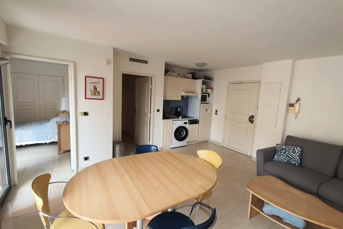 Votre Escale Proche Du Vieux Port à Saint-raphaël