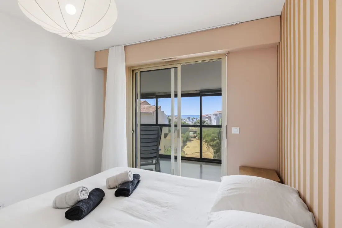 Appartement 125 M² Proche Plage, Piscine &amp; Parking