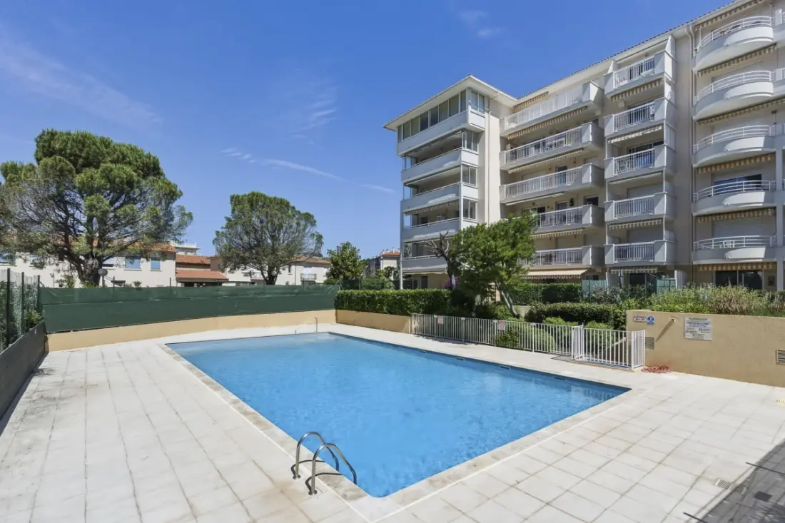 Appartement 125 M² Proche Plage, Piscine &amp; Parking