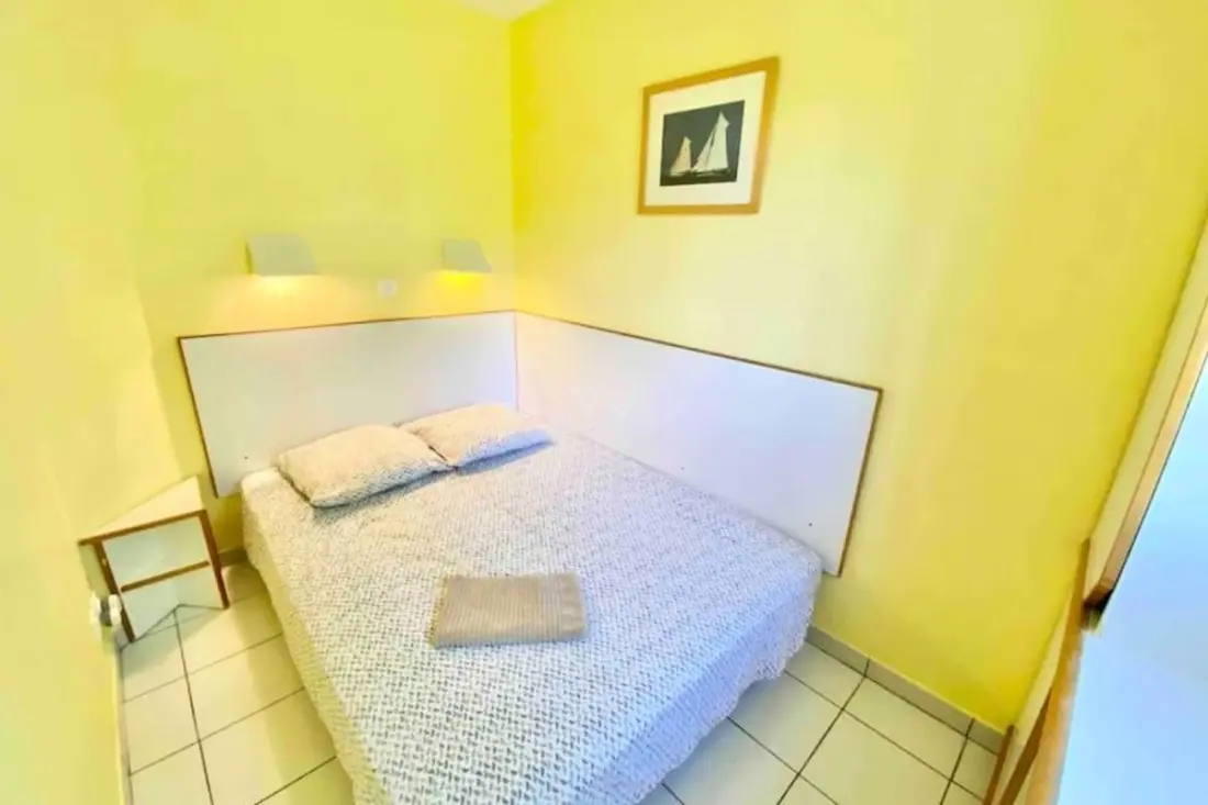 Appartement 2p Avec Piscine Proche De La Mer