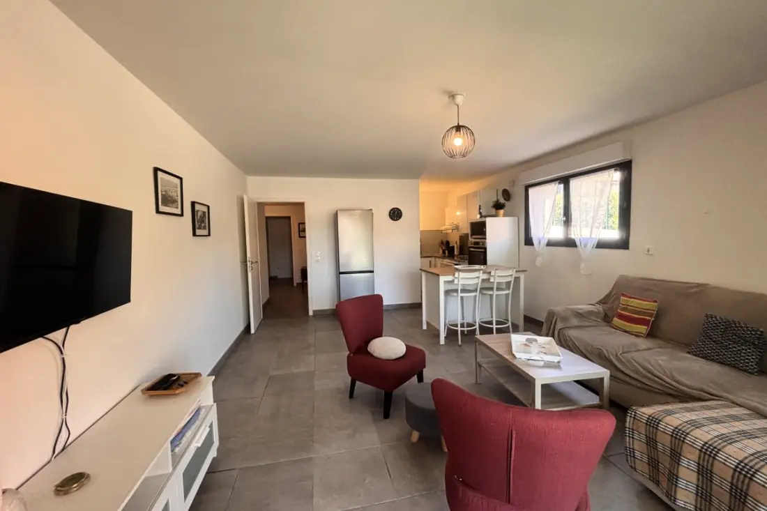 Appartement Avec Jardin à Saint-raphaël