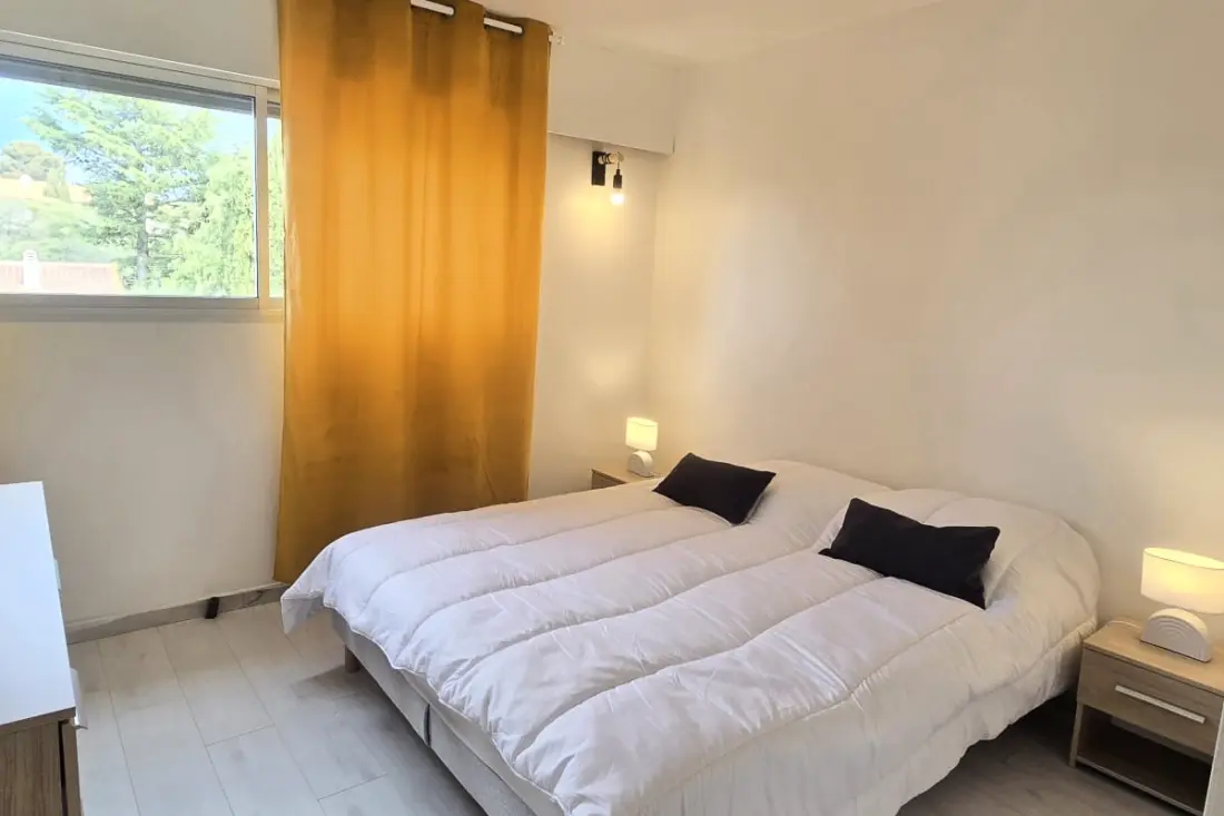 Appartement Climatisé Avec Balcon à Saint-raphaël