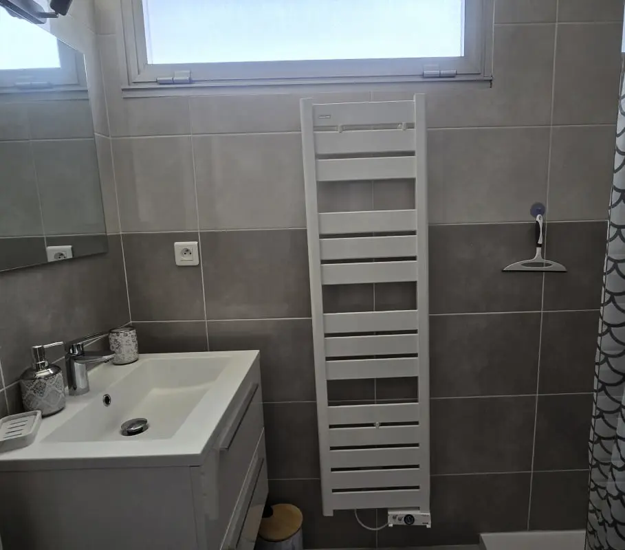 Appartement Climatisé Avec Balcon à Saint-raphaël