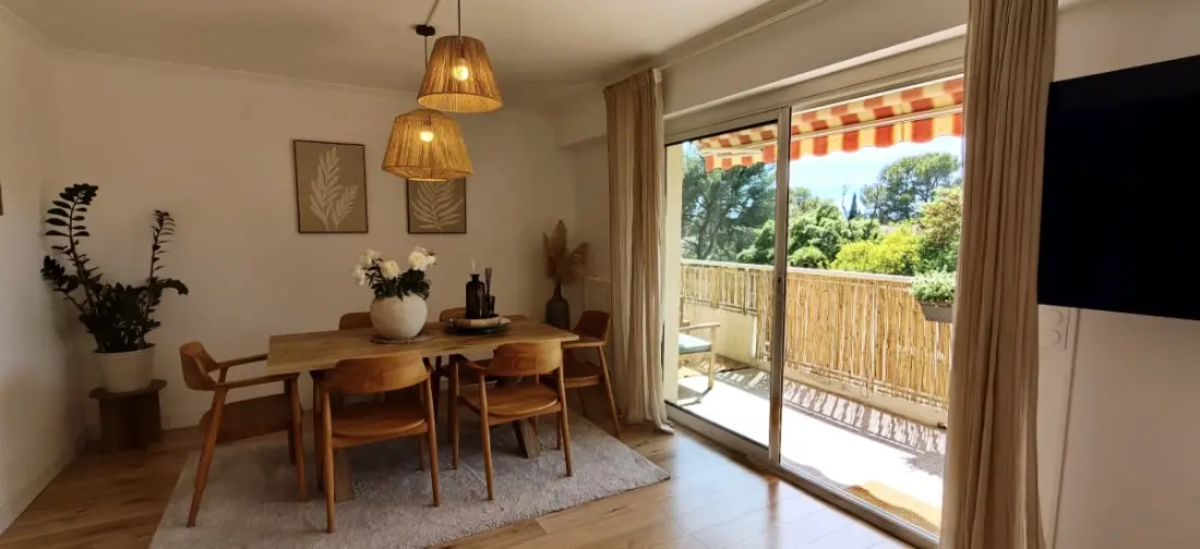 Appartement Lumineux Avec Vue à Saint-raphaël