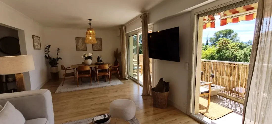 Appartement Lumineux Avec Vue à Saint-raphaël
