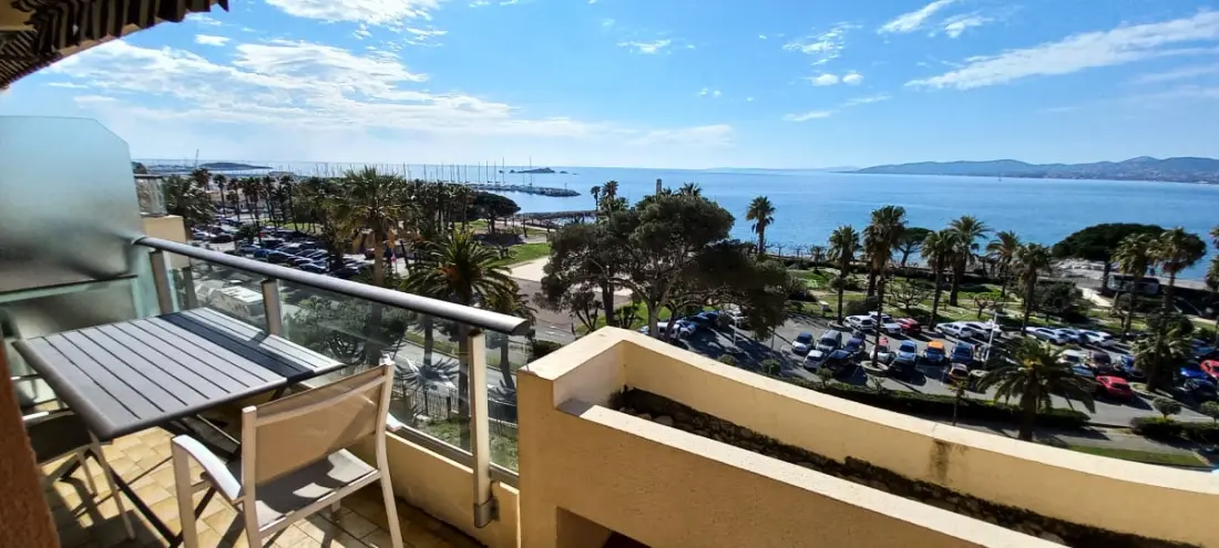 Appartement 3p Vue Mer à Saint-raphaël Piscine