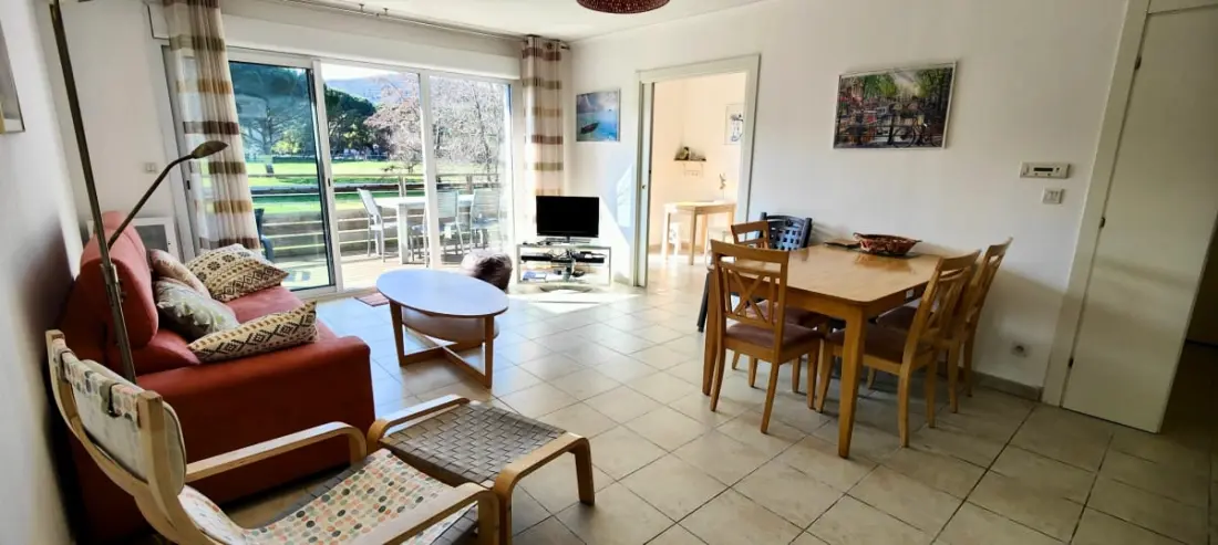 Appartement Spacieux Avec Piscine