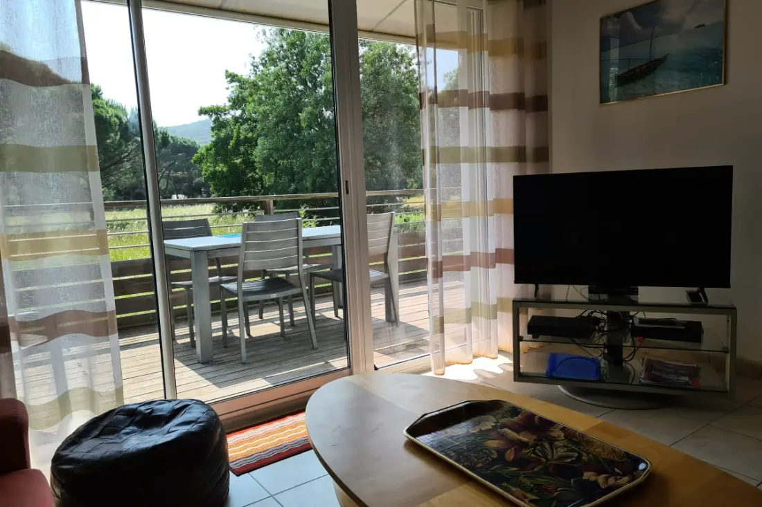 Appartement Spacieux Avec Piscine