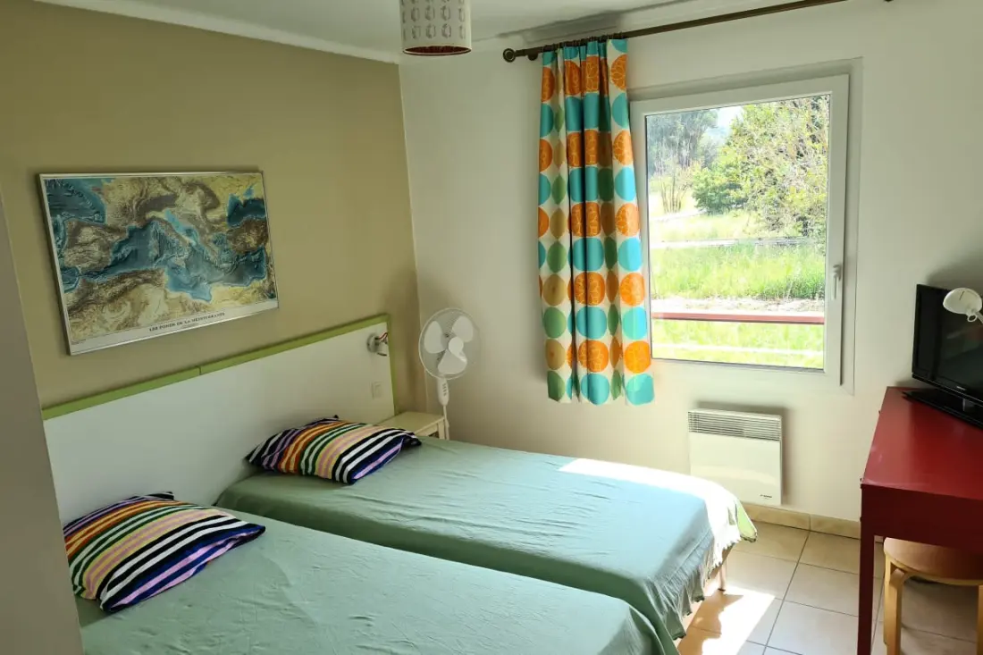 Appartement Spacieux Avec Piscine