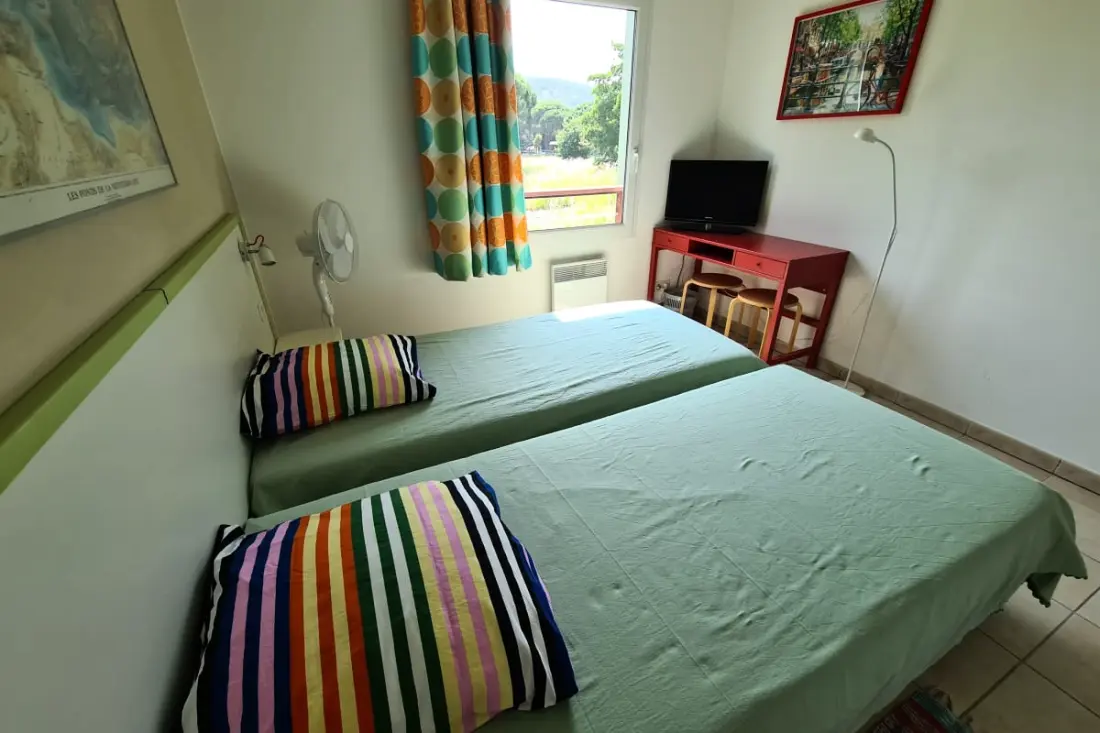 Appartement Spacieux Avec Piscine