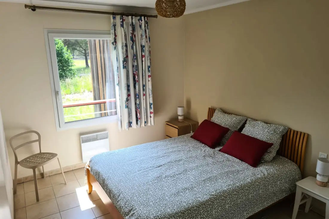 Appartement Spacieux Avec Piscine