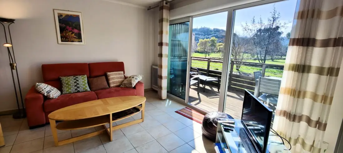 Appartement Spacieux Avec Piscine