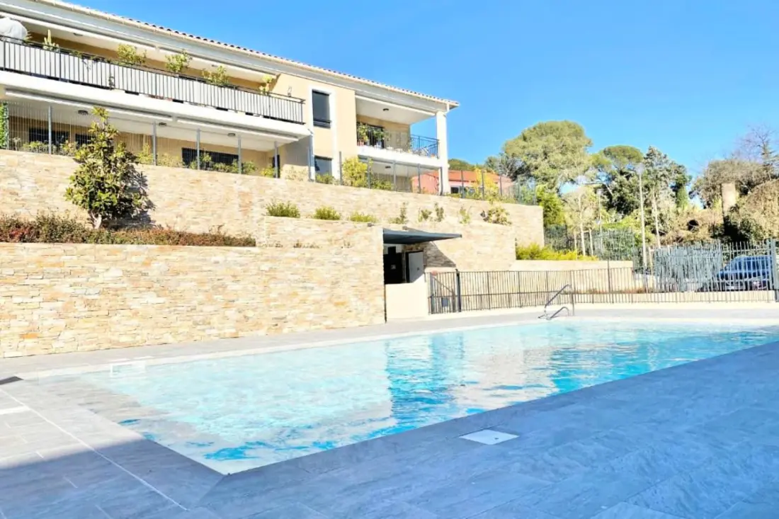 Bel Appartement Pour 5 Avec Piscine