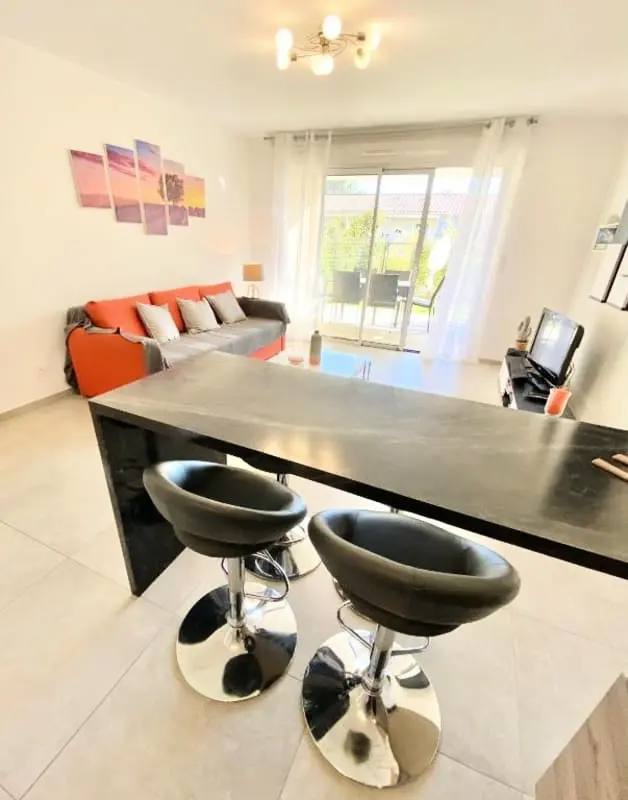 Bel Appartement Pour 5 Avec Piscine
