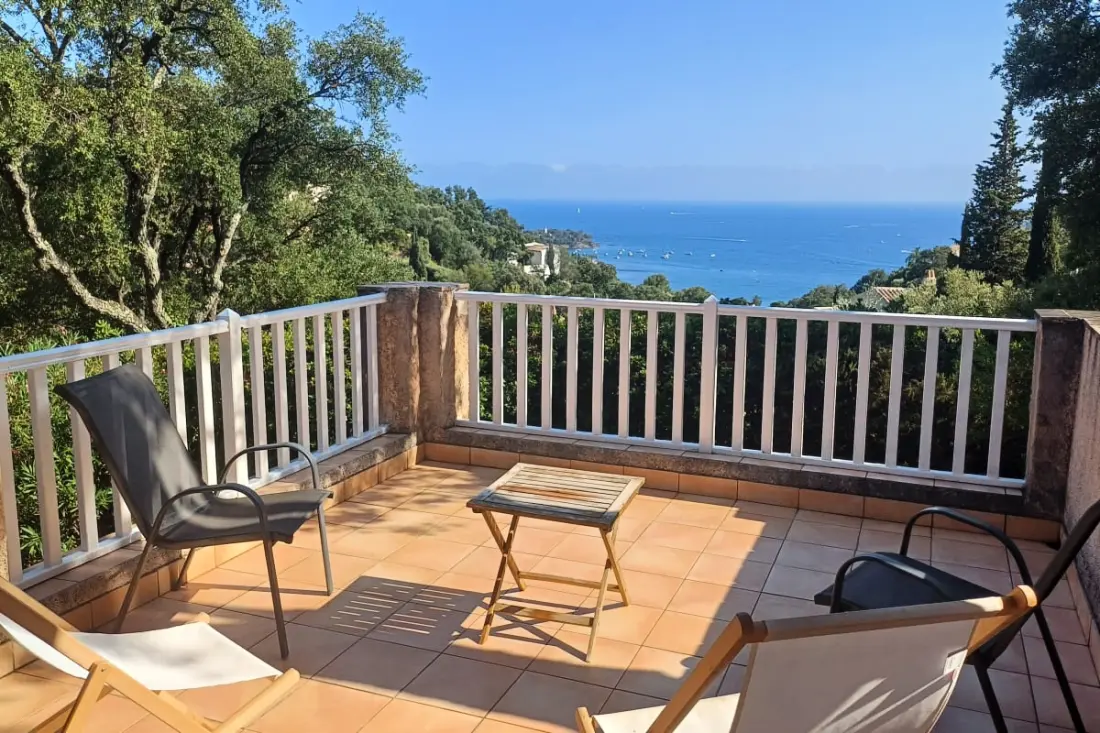 Villa Familiale Dans Un Domaine Arboré Proche Mer