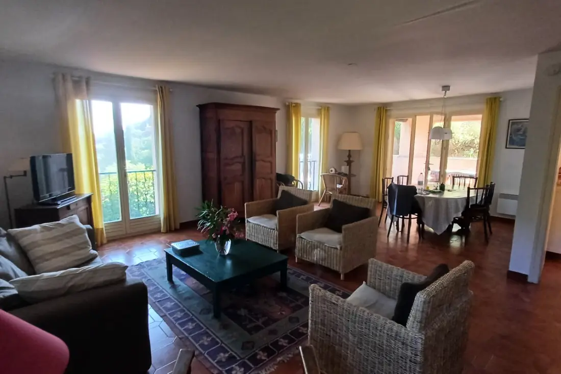 Villa Familiale Dans Un Domaine Arboré Proche Mer
