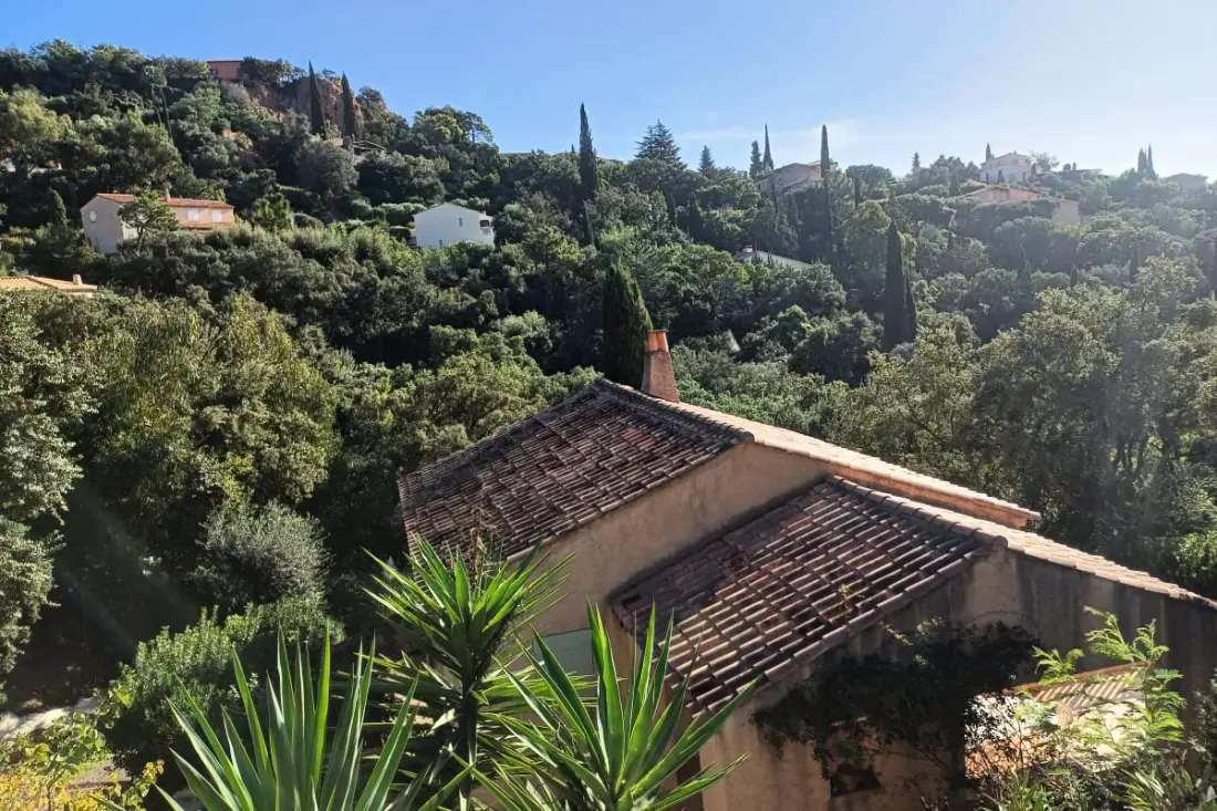 Villa Familiale Dans Un Domaine Arboré Proche Mer