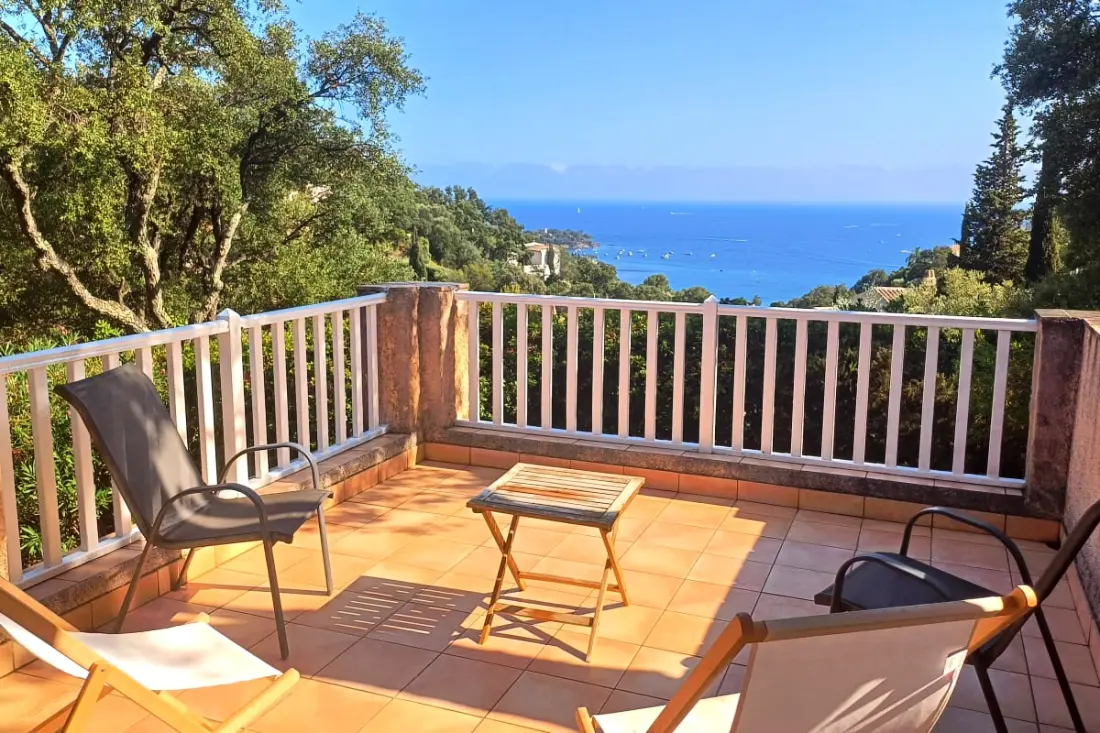 Villa Familiale Dans Un Domaine Arboré Proche Mer