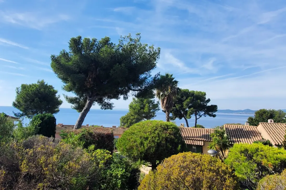 Maison Spacieuse Avec Piscine Proche De La Mer