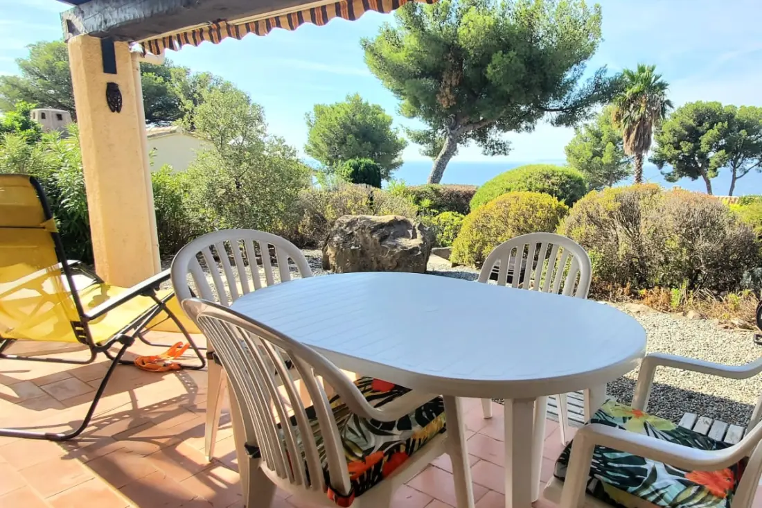Maison Spacieuse Avec Piscine Proche De La Mer