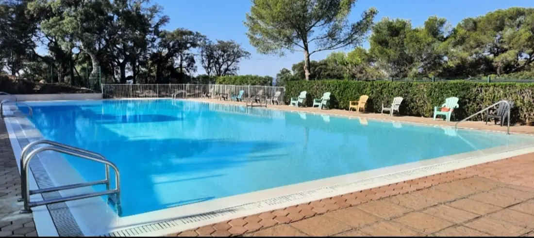 Maison Spacieuse Avec Piscine Proche De La Mer
