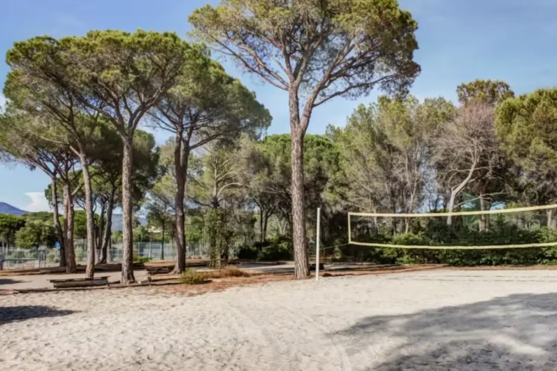 Studio à Saint-raphaël Avec Piscine &amp; Tennis