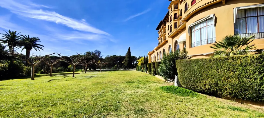 T3 Spacieux Avec Balcon - Très Belle Vue Mer