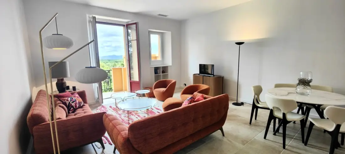 T3 Spacieux Avec Balcon - Très Belle Vue Mer