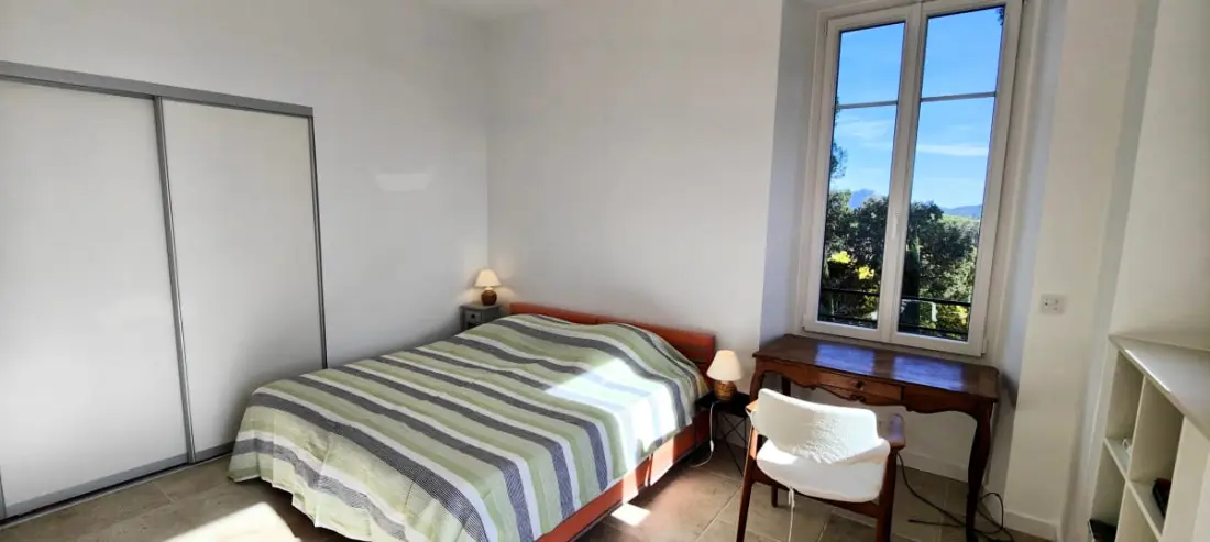 T3 Spacieux Avec Balcon - Très Belle Vue Mer
