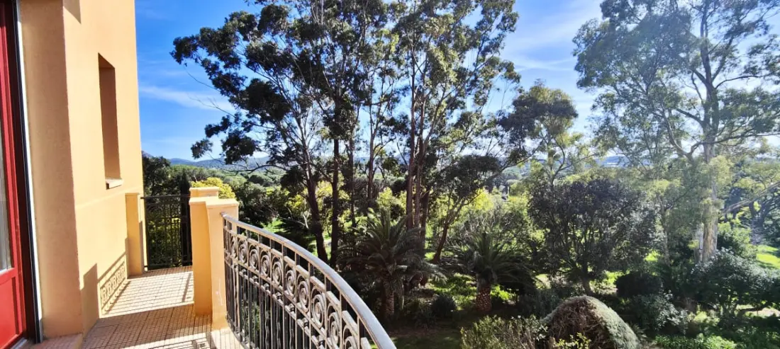 T3 Spacieux Avec Balcon - Très Belle Vue Mer