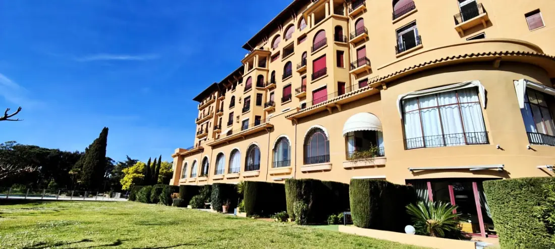 T3 Spacieux Avec Balcon - Très Belle Vue Mer