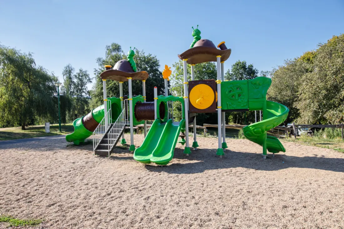 Camping Paradis Les Chanterelles4 étoiles★★★★