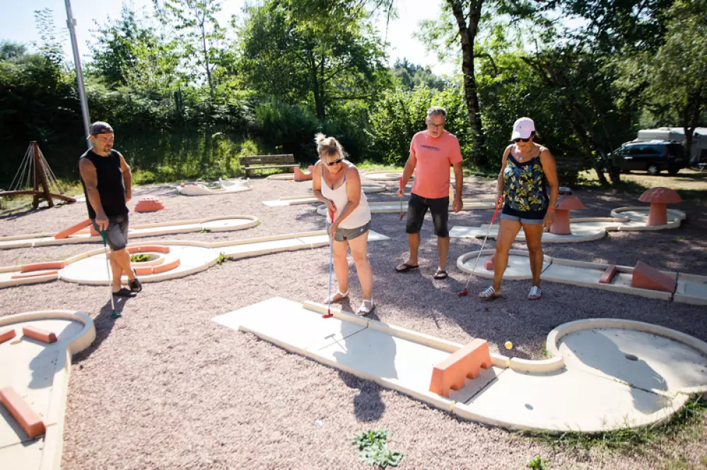 Camping Paradis Les Chanterelles4 étoiles★★★★