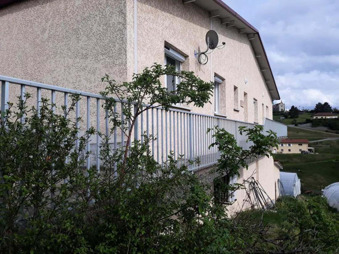 Maison de Vacances SAINT-ROMAIN-EN-JAREZ 4