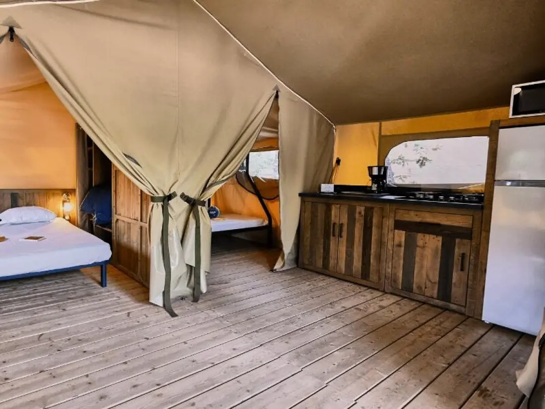 Camping maeva Escapades Le Domaine des Chênes Blancs 3 étoiles★★★