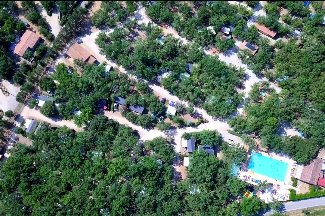 Camping maeva Escapades Le Domaine des Chênes Blancs 3 étoiles★★★