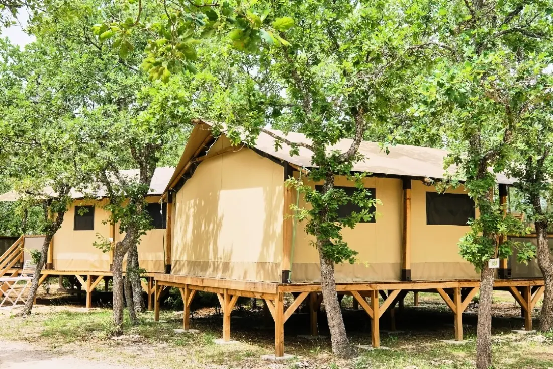 Camping maeva Escapades Le Domaine des Chênes Blancs 3 étoiles★★★
