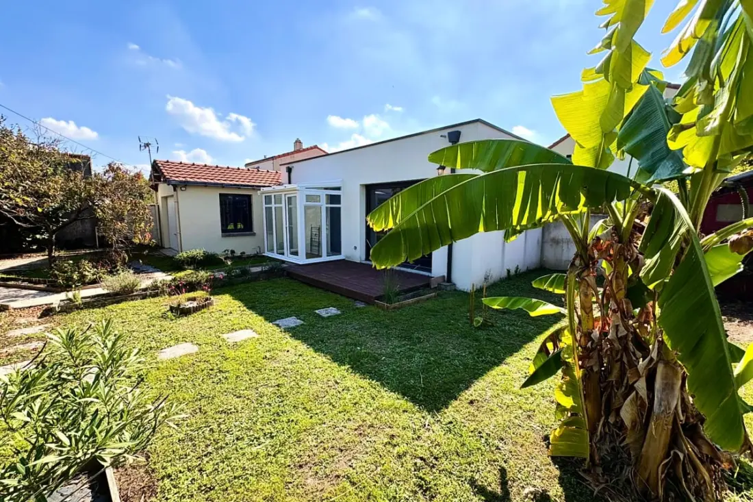 Maison Lumineuse Avec Jardin
