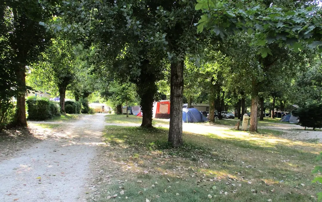 Camping Les Borgnes 2 étoiles★★
