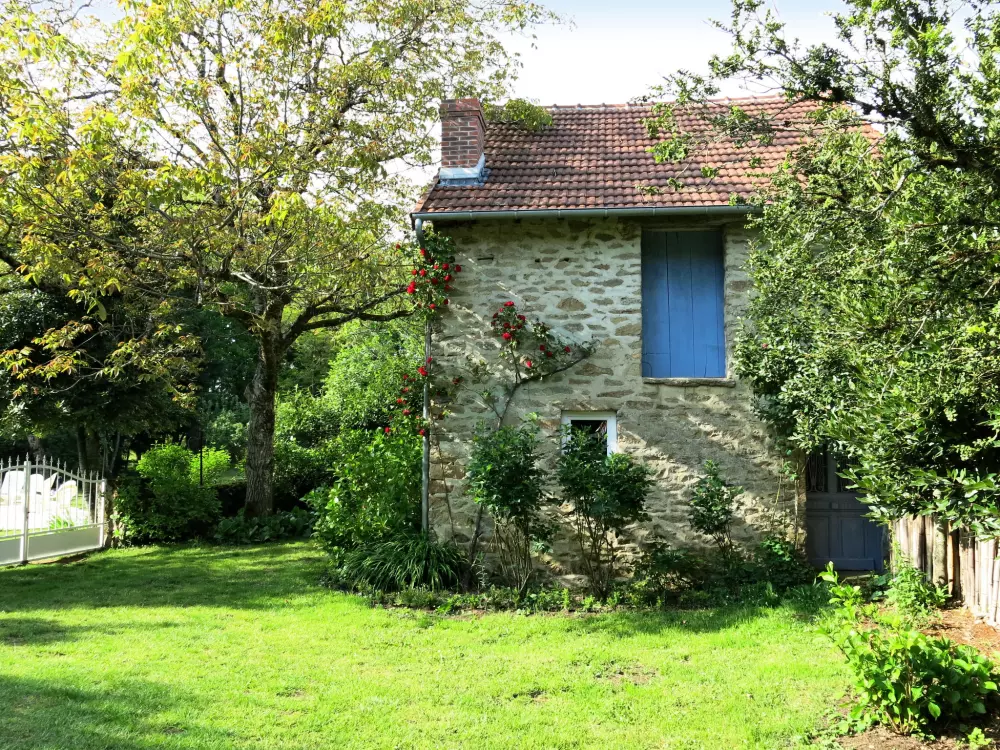 Maison de Vacances Saint-Sulpice-Les-Feuilles