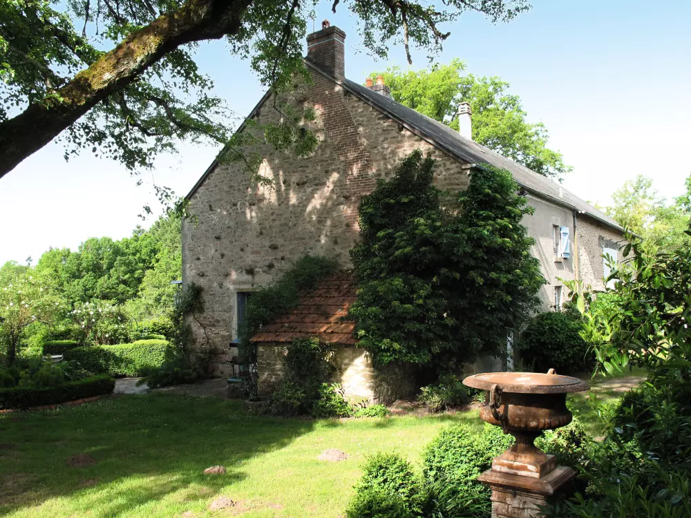 Maison de Vacances Saint-Sulpice-Les-Feuilles