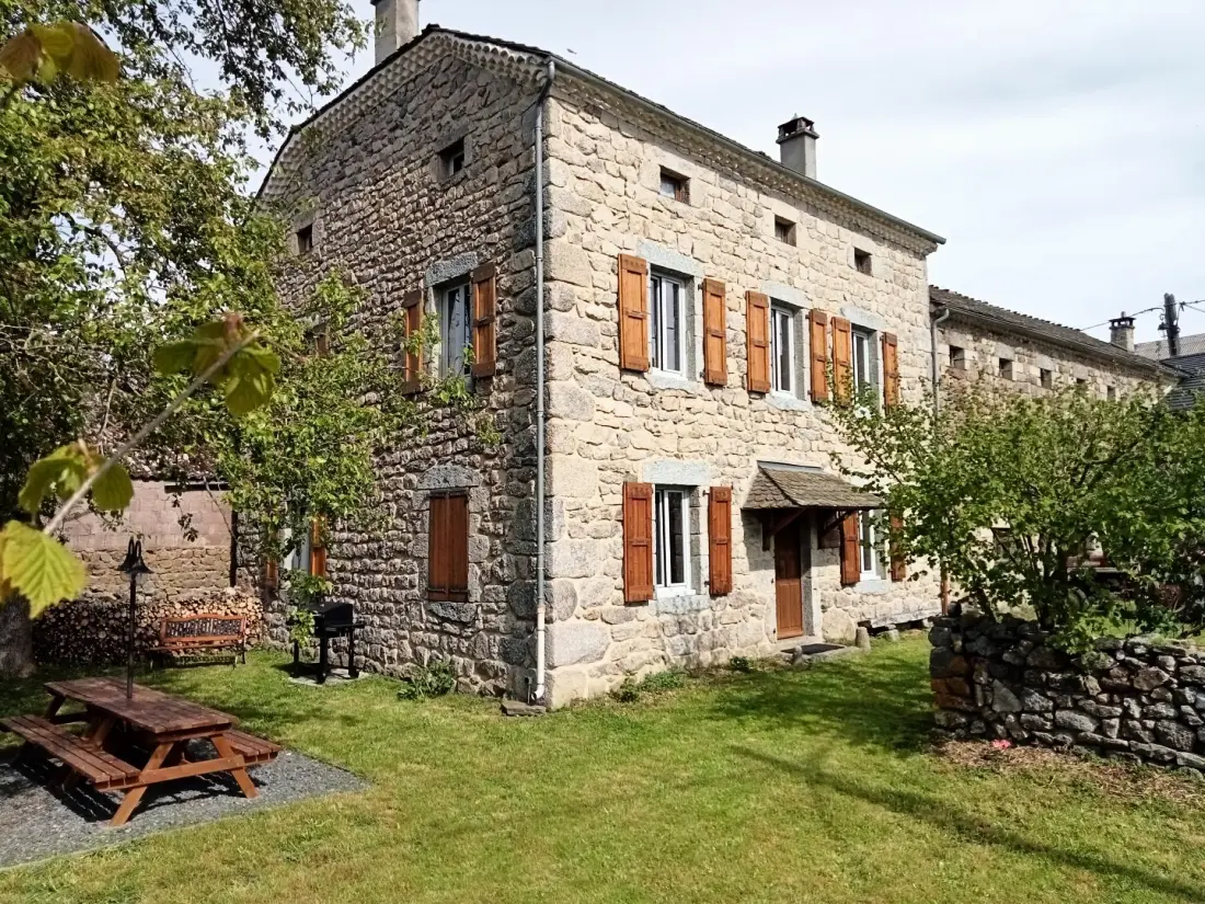 Gîte de France Gîte la fontaine 10/12 personnes 2 épis