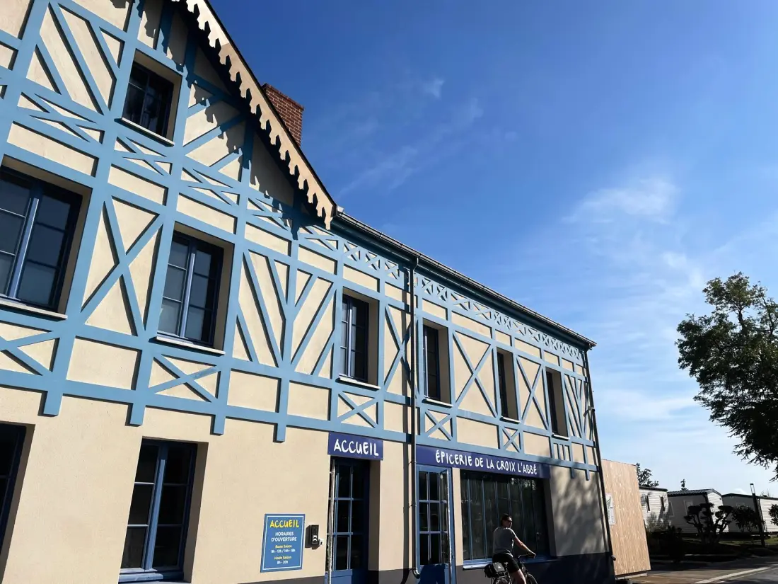 Camping Paradis La Croix L'Abbé4 étoiles★★★★