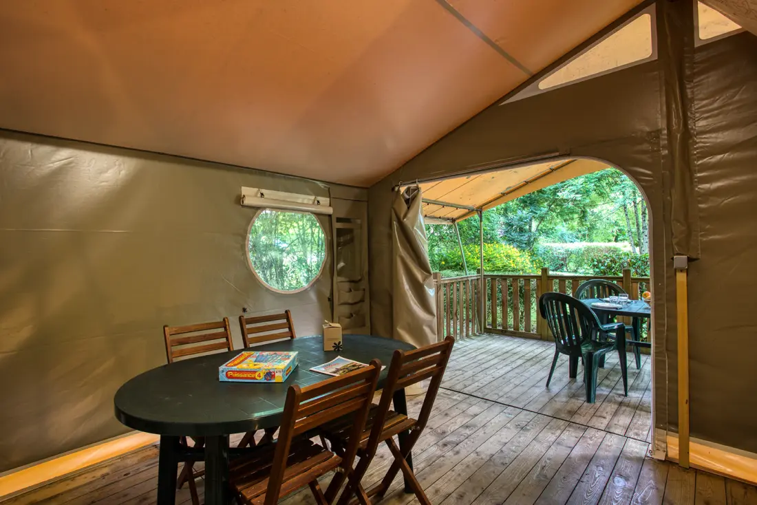 Flower Camping Le Tiradou 3 étoiles★★★
