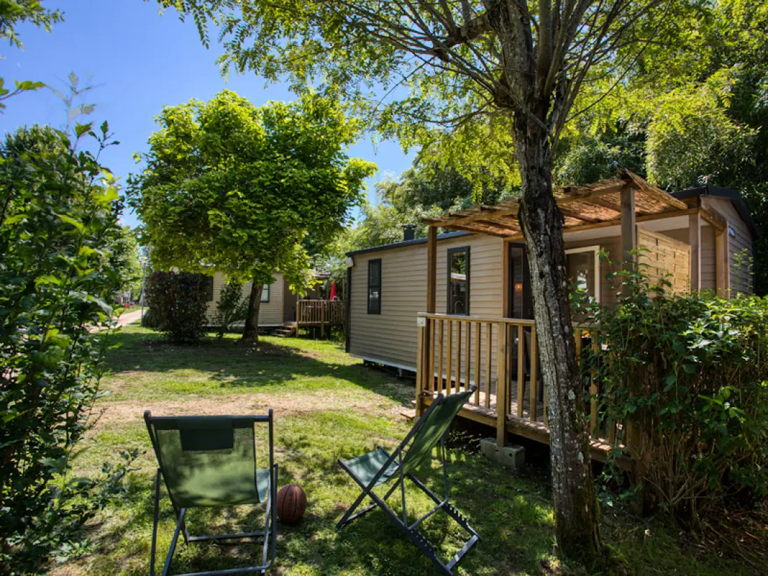 Flower Camping Le Tiradou 3 étoiles★★★