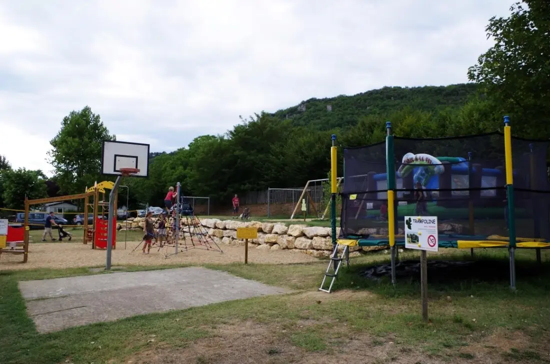 Flower Camping Le Tiradou 3 étoiles★★★