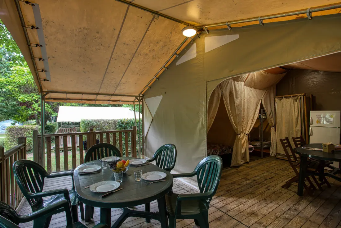 Flower Camping Le Tiradou 3 étoiles★★★