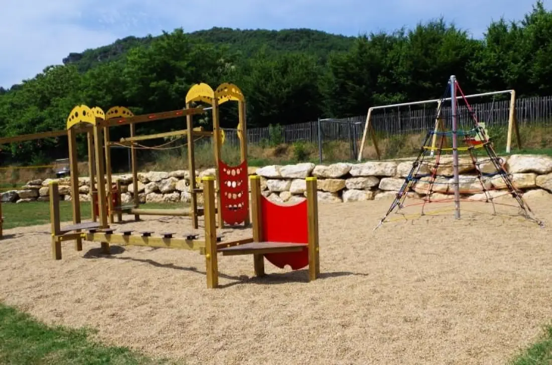 Flower Camping Le Tiradou 3 étoiles★★★