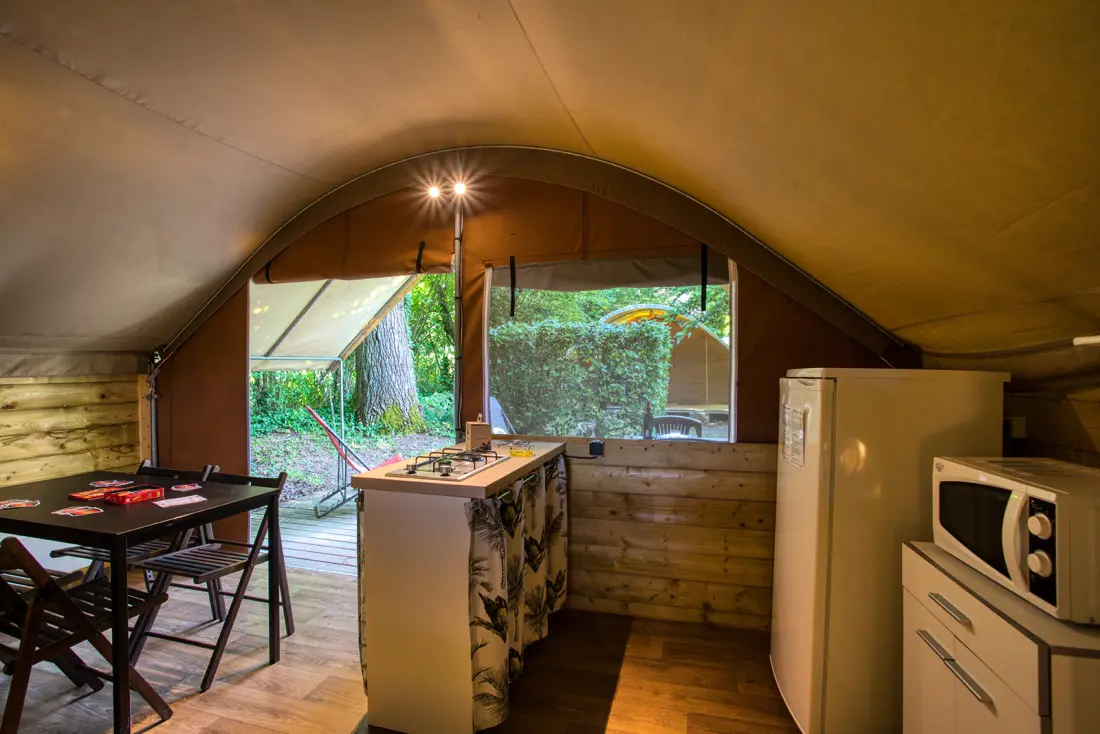 Flower Camping Le Tiradou 3 étoiles★★★