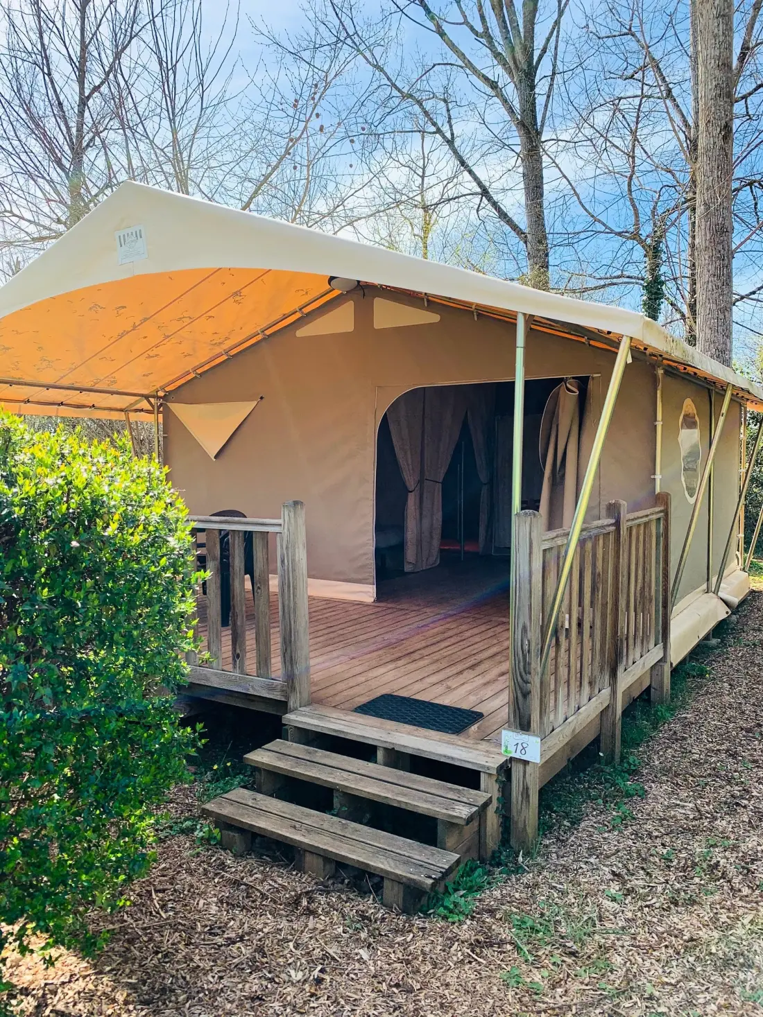 Flower Camping Le Tiradou 3 étoiles★★★